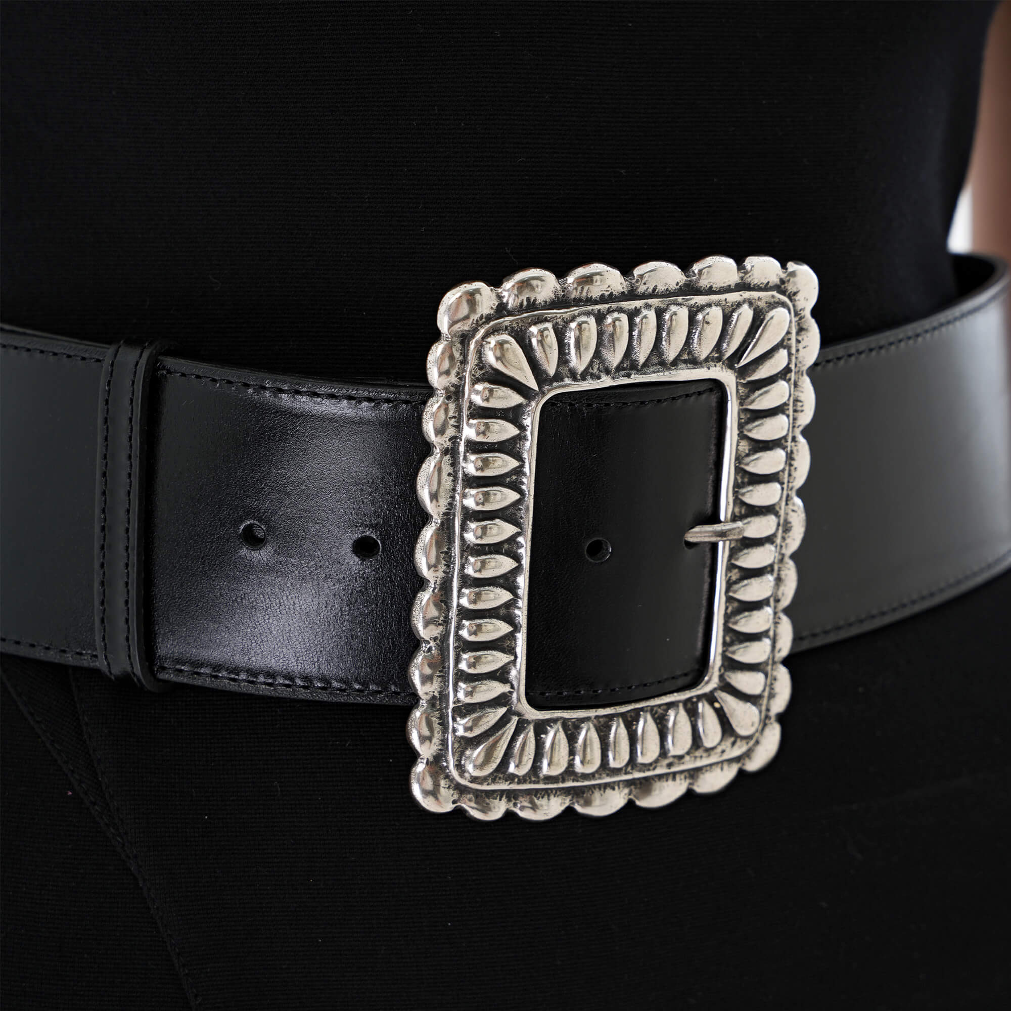 Etro-Black Calf Leather Embossed Silver Toned Buckle Belt / 85